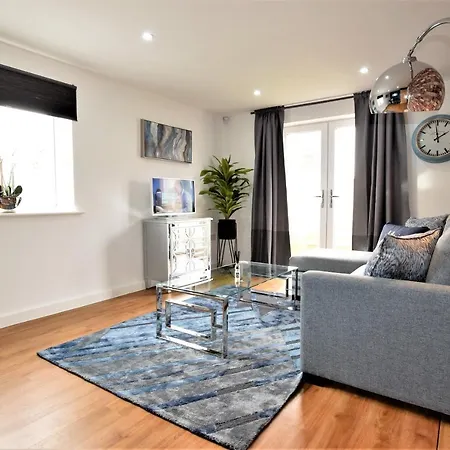 Apartment Savoy Court - Free Parking