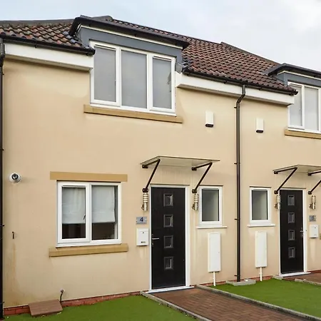 Savoy Court - Free Parking * Bristol